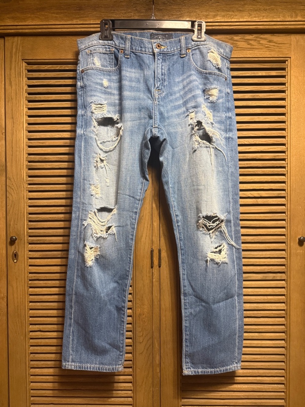Lucky Brand Distressed Sienna Cigarette Jeans - size 12/31